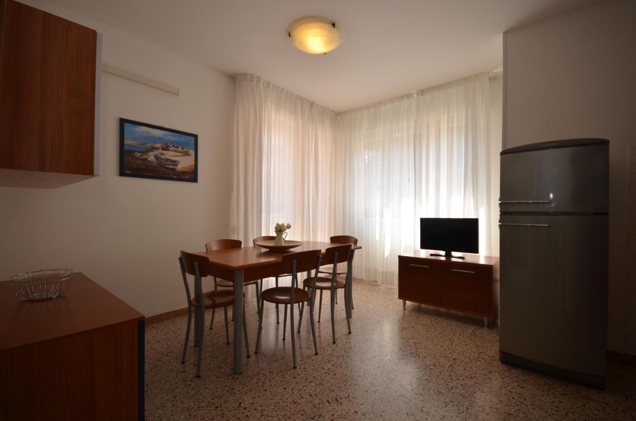 Appartamenti Dei Pini بيبيوني المظهر الخارجي الصورة